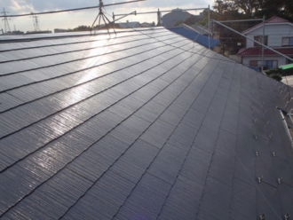 グレー色の屋根